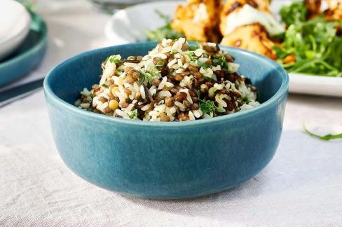 Reissalat mit Linsen und Kräutern 